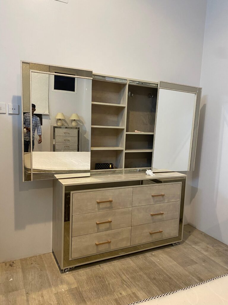 haraj market abha Khamis Mushait- سوق حراج ابها خميس مشيط